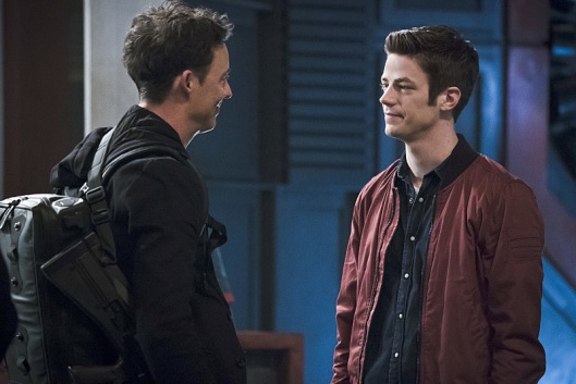 Harrison_Wells_Earth_2_Tom_Cavanagh_and_Barry_Allen_Grant_Gustin-4